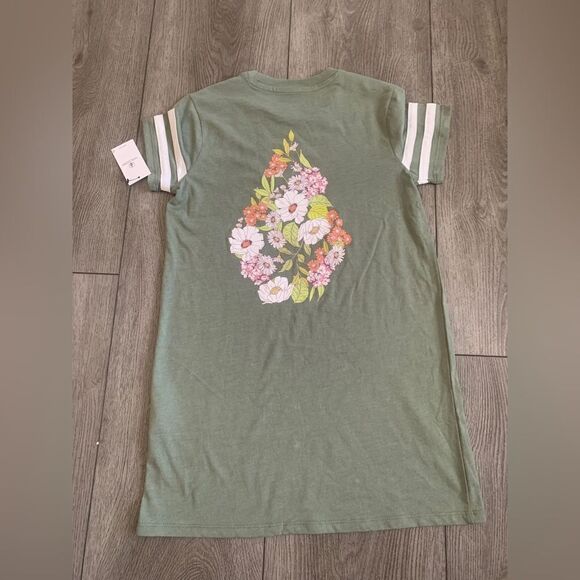 Volcom truly stroked dress for girls perfect for the summer - Picture 2 of 3
